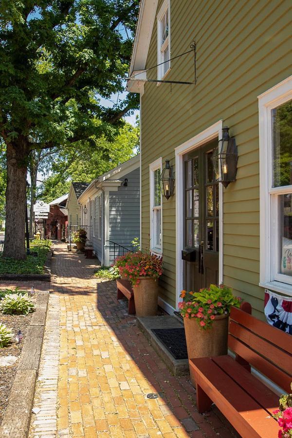 Country Squire Inn And Suites Coshocton Экстерьер фото